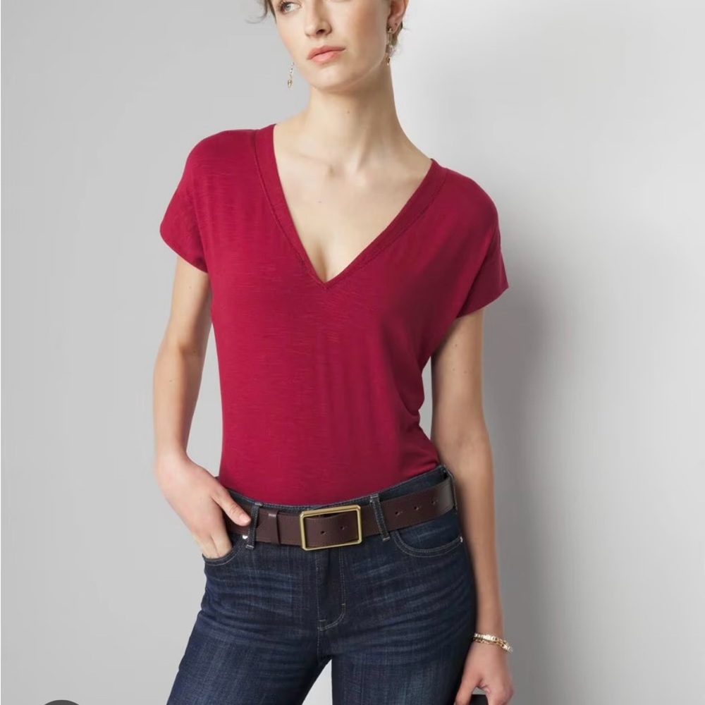 White House Black Market Power Tee Size M